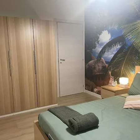 Hébergement de vacances Infuria Di Onde Con Posto Auto Giardini-Naxos