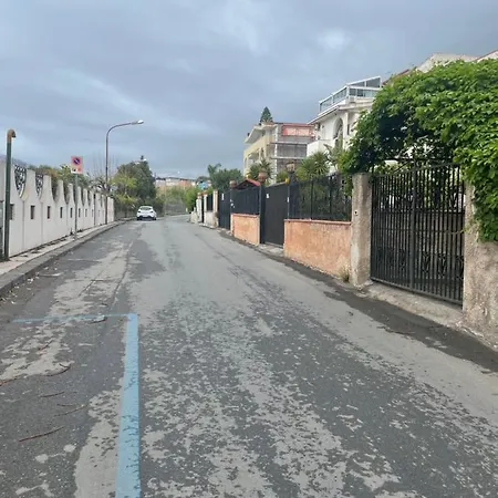 Hébergement de vacances Infuria Di Onde Con Posto Auto