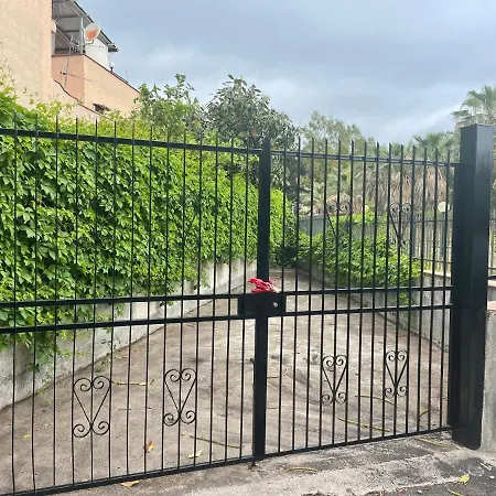 Infuria Di Onde Con Posto Auto Prázdninový dům Giardini Naxos