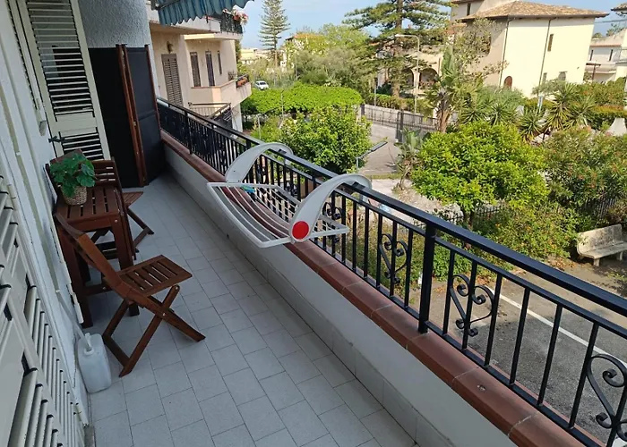 Infuria Di Onde Con Posto Auto * Giardini Naxos