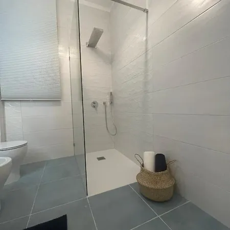 Infuria Di Onde Con Posto Auto